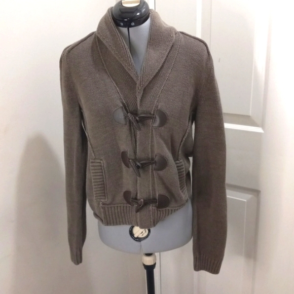 Ralph Lauren Petites. Size S Olive Green Sweater with Toggles - Picture 3 of 7